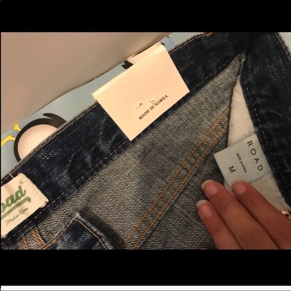 Distressed Faded Denim Shorts Medium - Picture 4 of 6